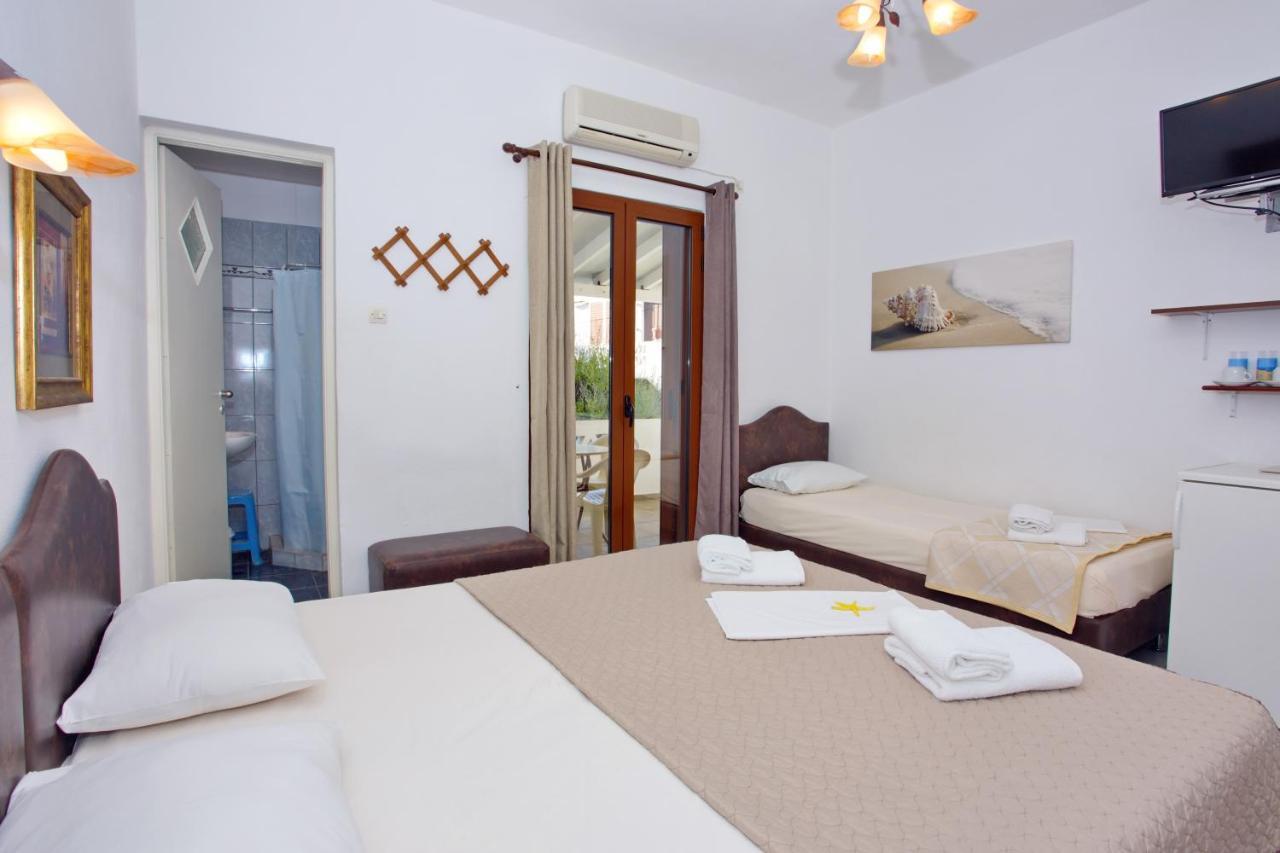 Aspous Studios And Rooms Скирос Екстериор снимка