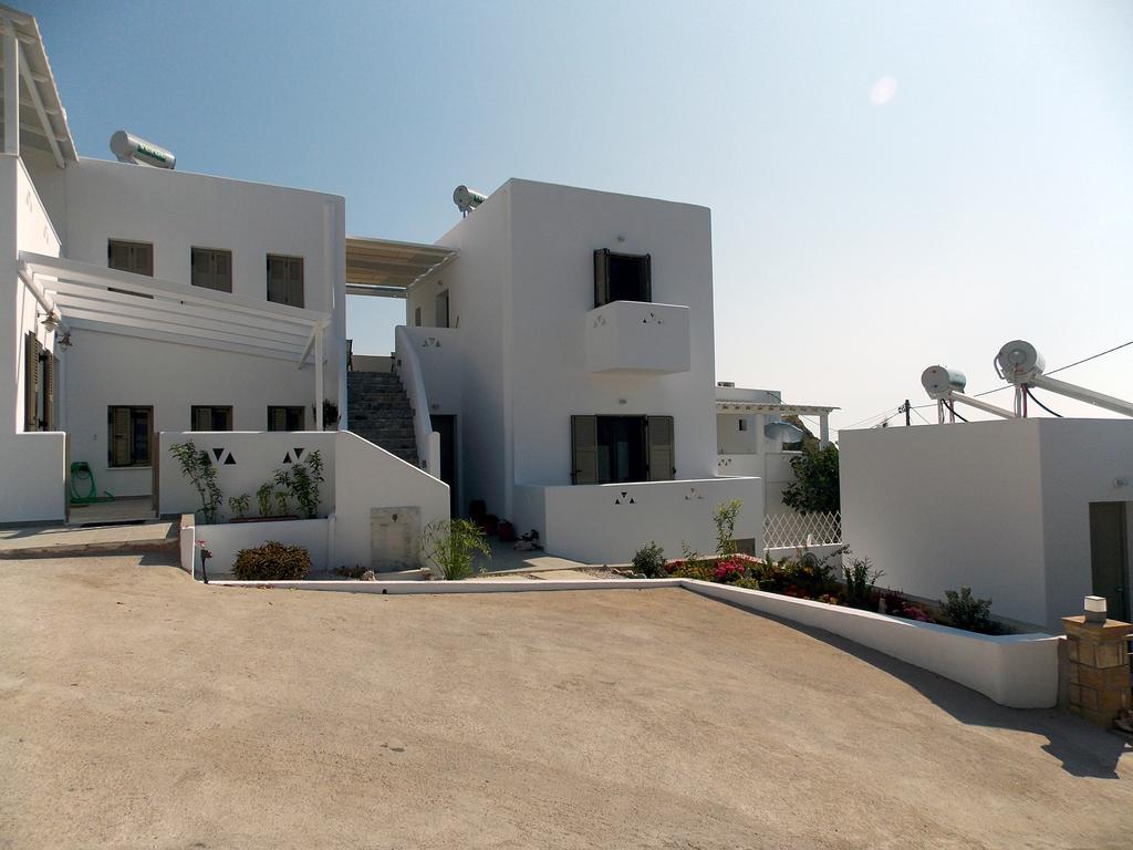 Aspous Studios And Rooms Скирос Екстериор снимка